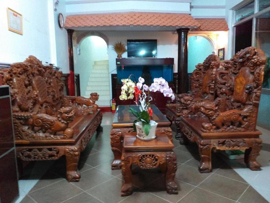 Nha Nghi Nguyen Anh Hotel Long Hai Buitenkant foto